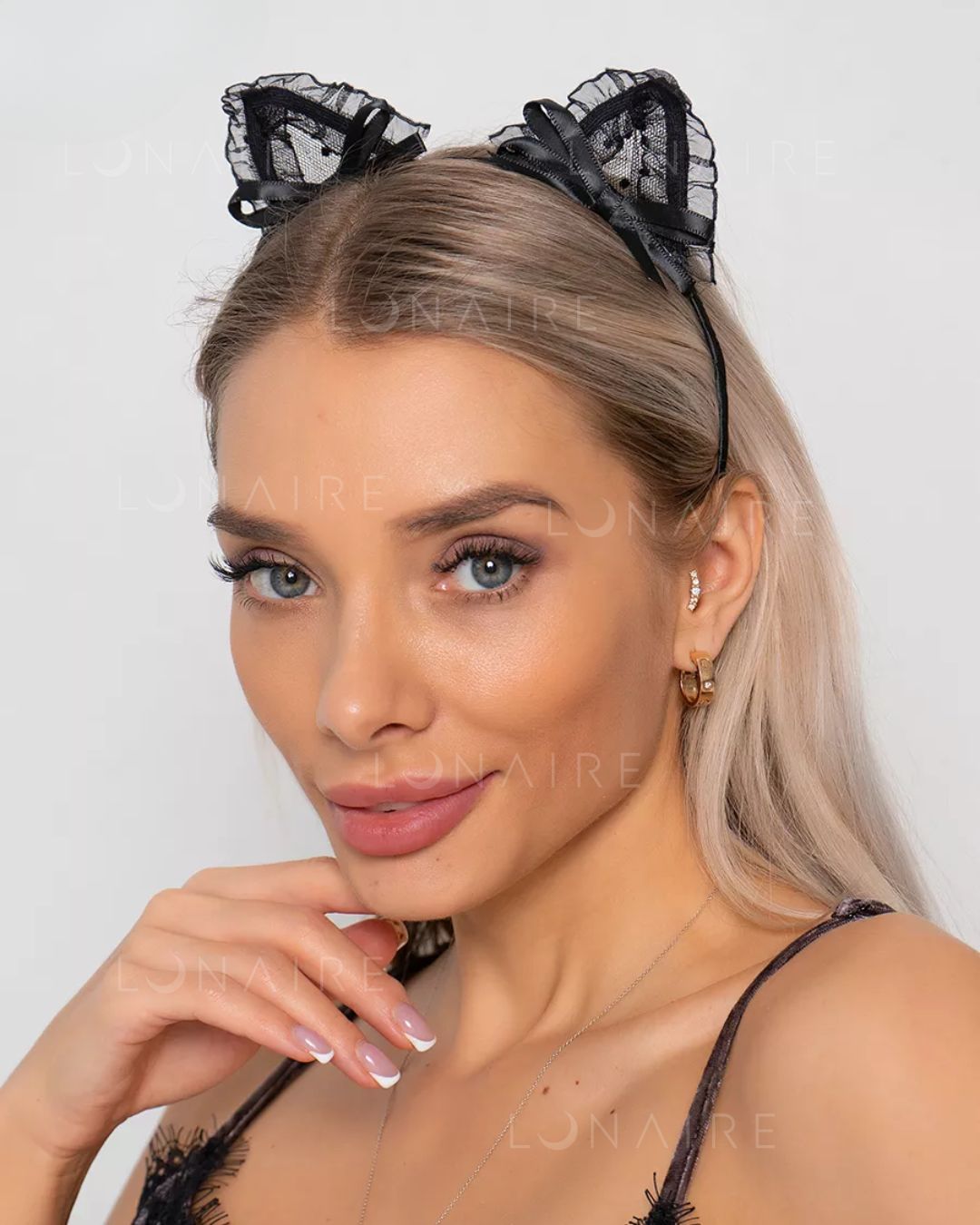 TIARA CAT